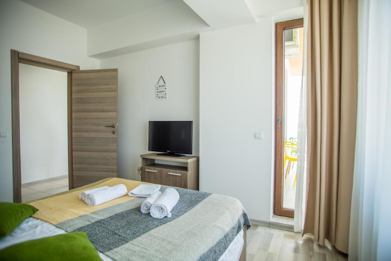 Bella Vista Summerland Mamaia Ngoại thất bức ảnh